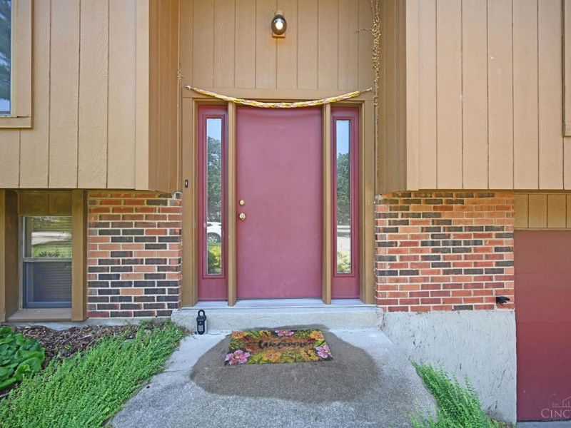 5027 Francisvalley Court, Delhi Township, OH 45238 Photo 2