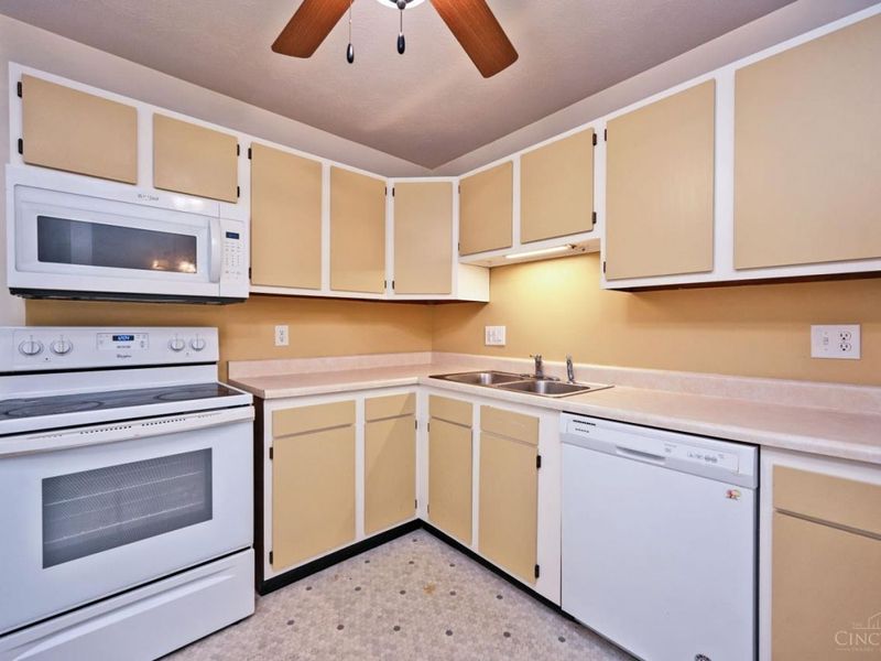 539 Davis Road, Unit 1, Pierce Township, OH 45255 Photo 15