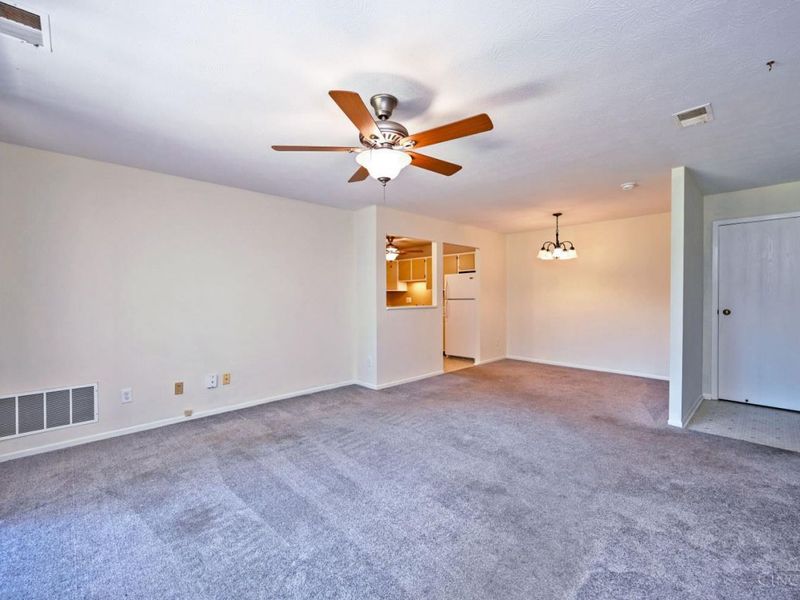 539 Davis Road, Unit 1, Pierce Township, OH 45255 Photo 8