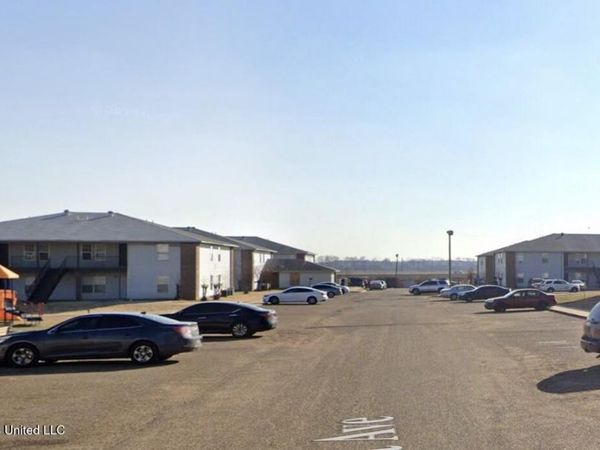 1300 Roosevelt Avenue, Greenwood, MS 38930