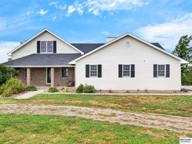 5601 Grace Lane, Lincoln, NE 68527