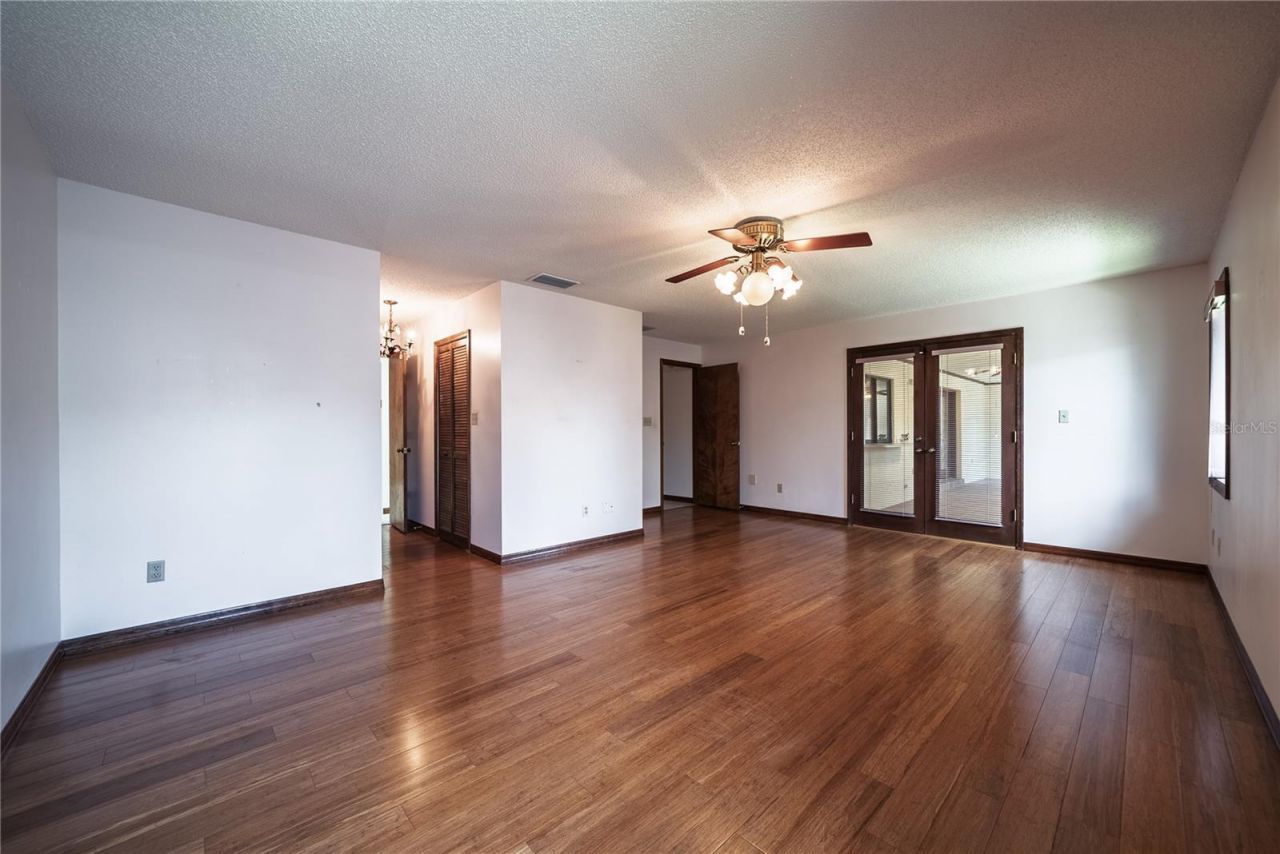 5519 Lake Mary Jess Shores Court, Orlando, FL 32839 Photo