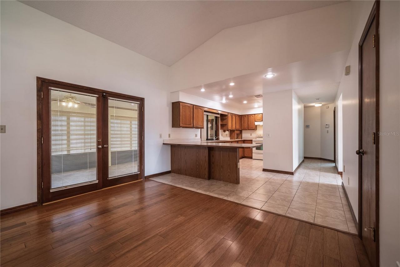 5519 Lake Mary Jess Shores Court, Orlando, FL 32839 Photo