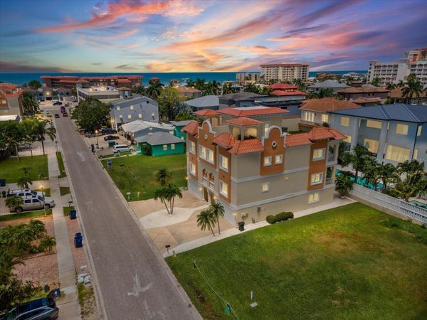 138 175TH AVENUE E, REDINGTON SHORES, FL 33708