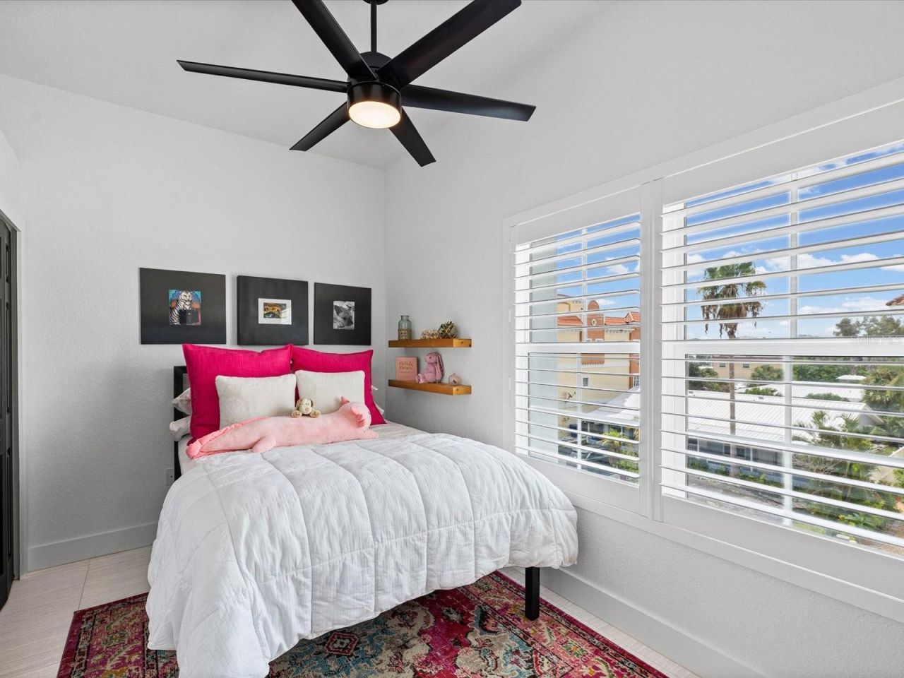 138 175th Avenue E, Redington Shores, FL 33708 Photo