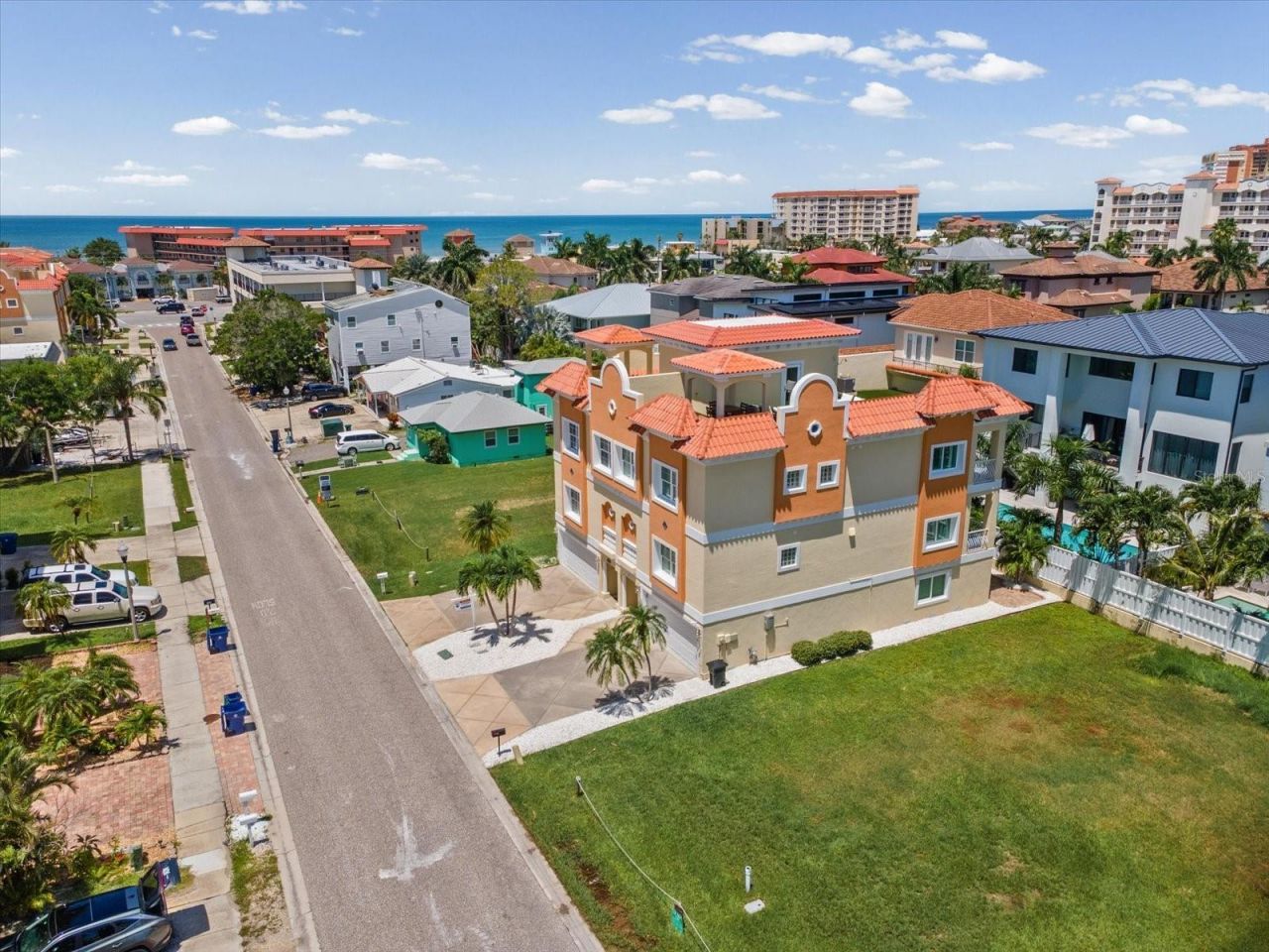 138 175th Avenue E, Redington Shores, FL 33708 Photo