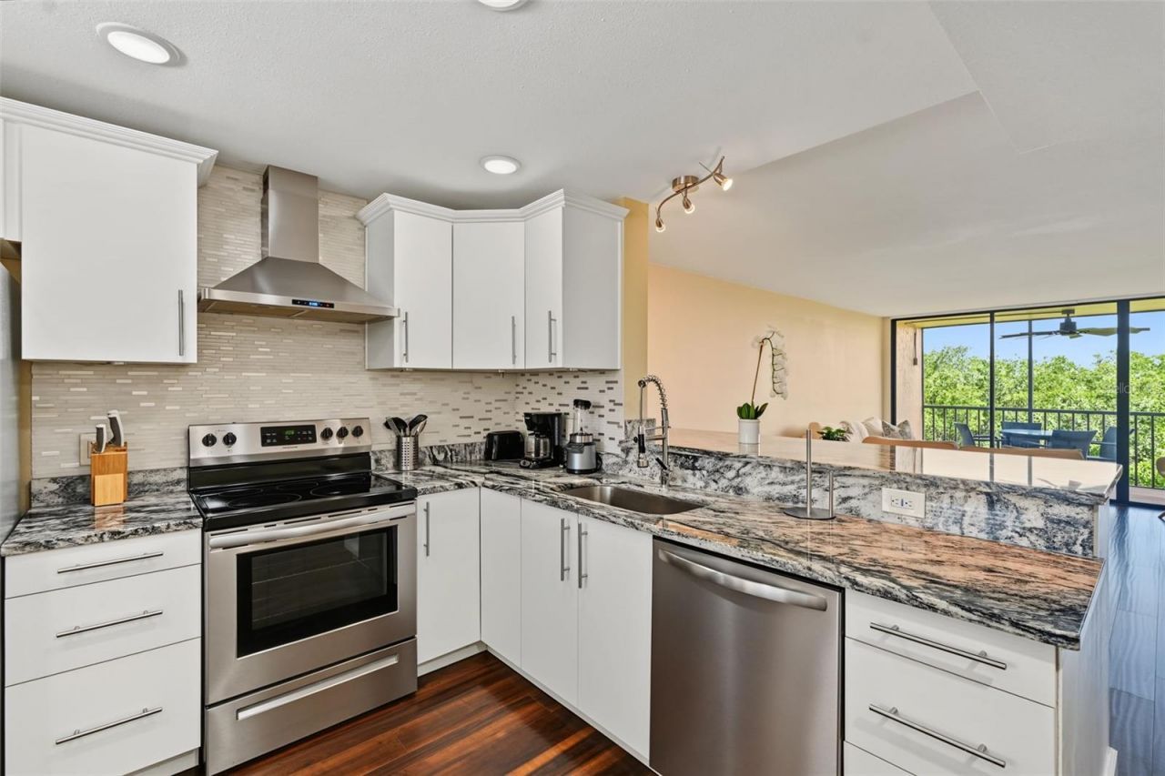 900 Cove Cay Drive , Unit 2B, Clearwater, FL 33760 Photo