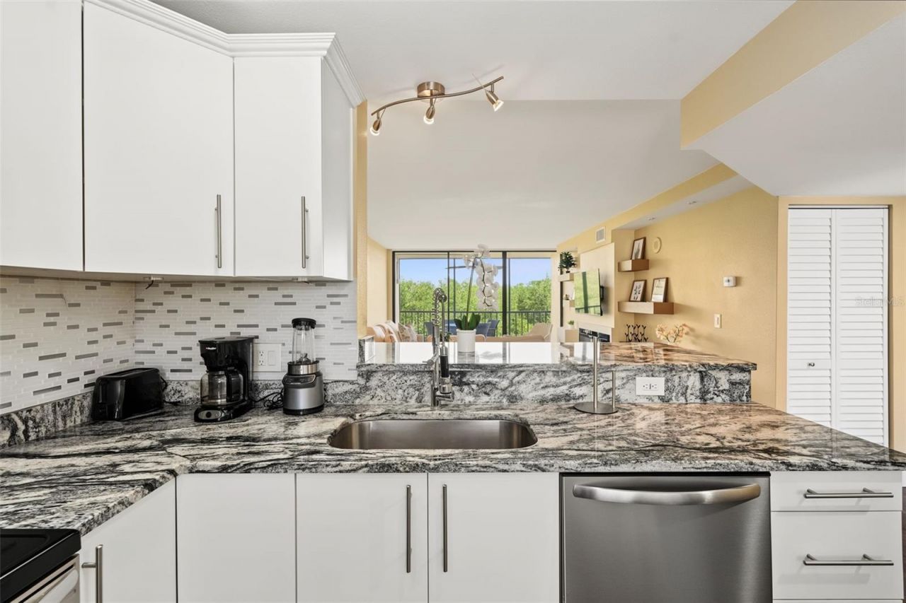 900 Cove Cay Drive , Unit 2B, Clearwater, FL 33760 Photo