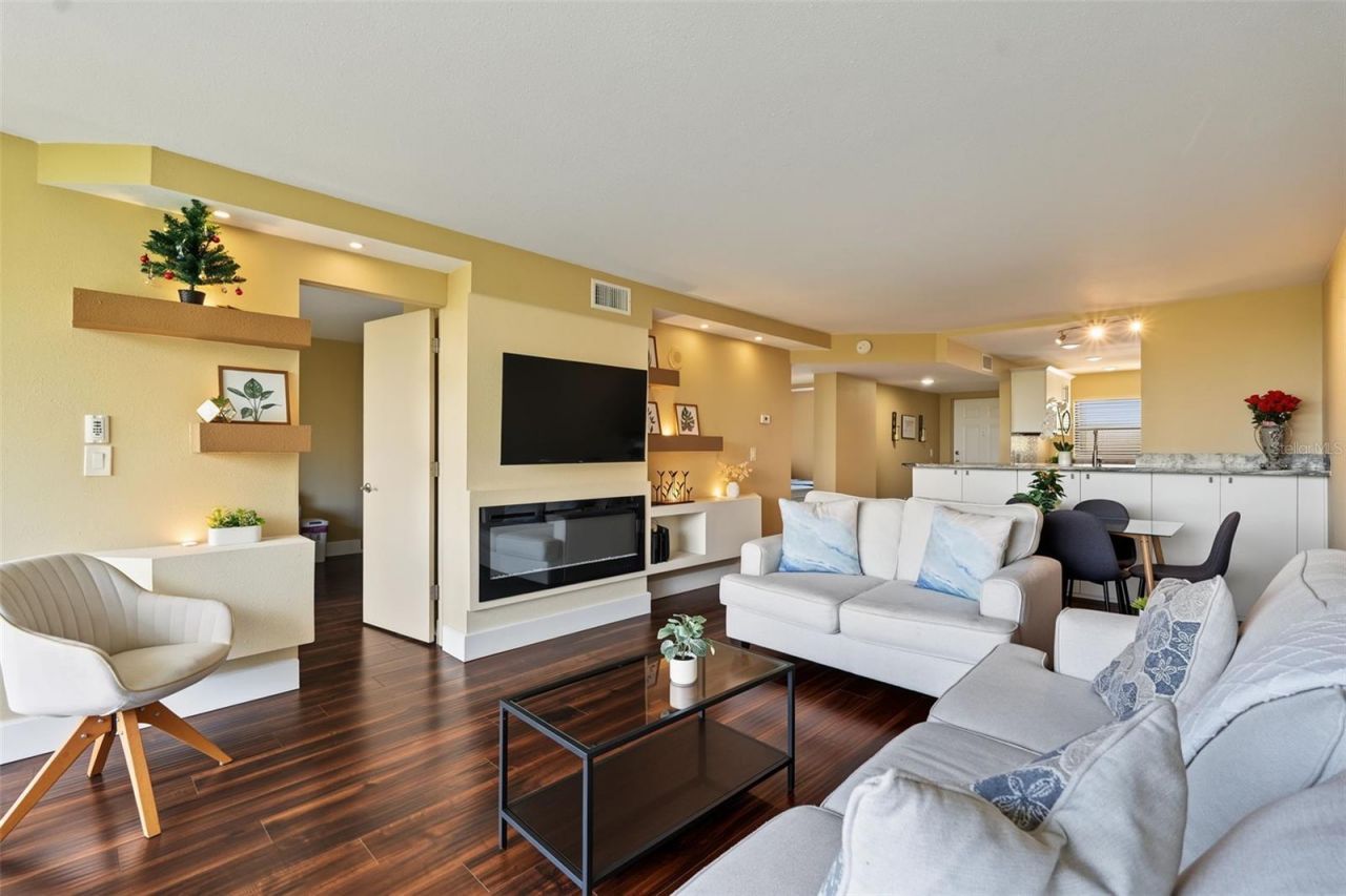 900 Cove Cay Drive , Unit 2B, Clearwater, FL 33760 Photo