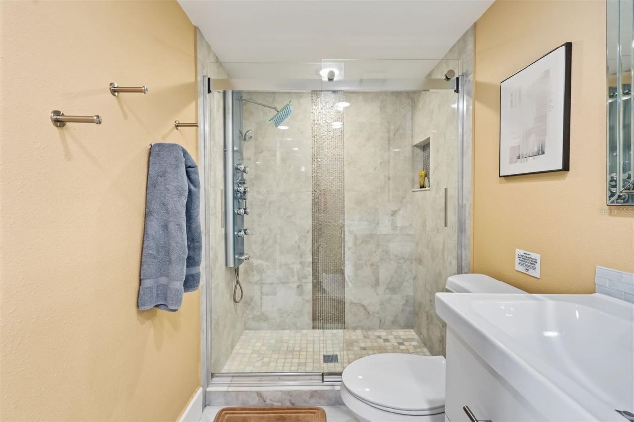 900 Cove Cay Drive , Unit 2B, Clearwater, FL 33760 Photo