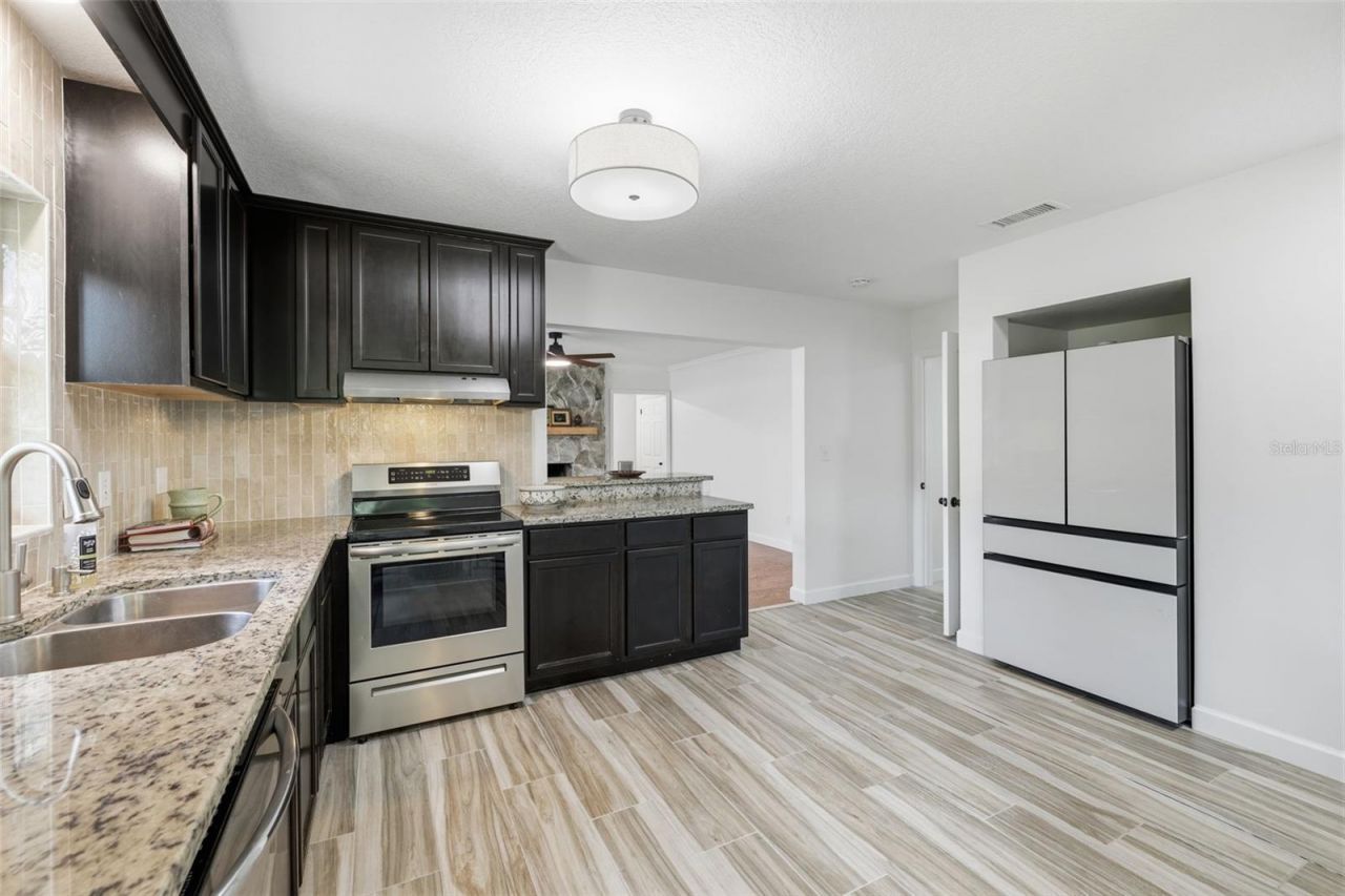 331 Sunnyside Road , Temple Terrace, FL 33617 Photo