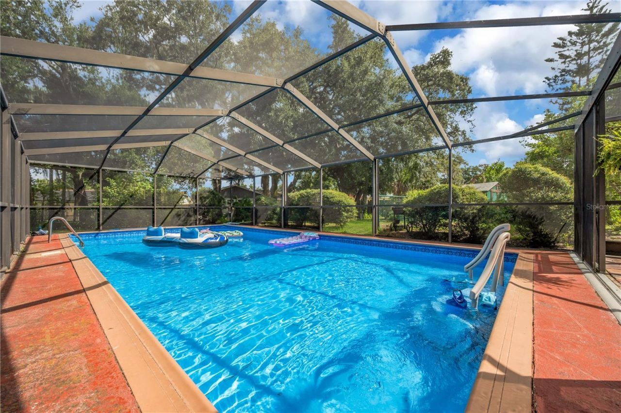 1708 Woodbine Drive , Brandon, FL 33510 Photo