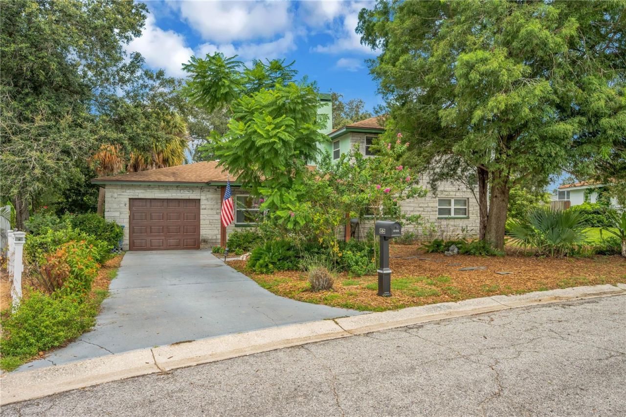 1708 Woodbine Drive , Brandon, FL 33510 Photo