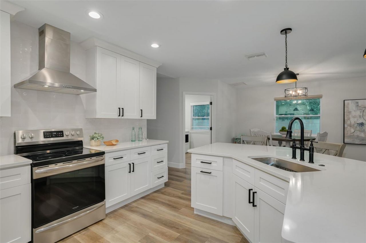 511 25th Avenue N, Saint Petersburg, FL 33704 Photo