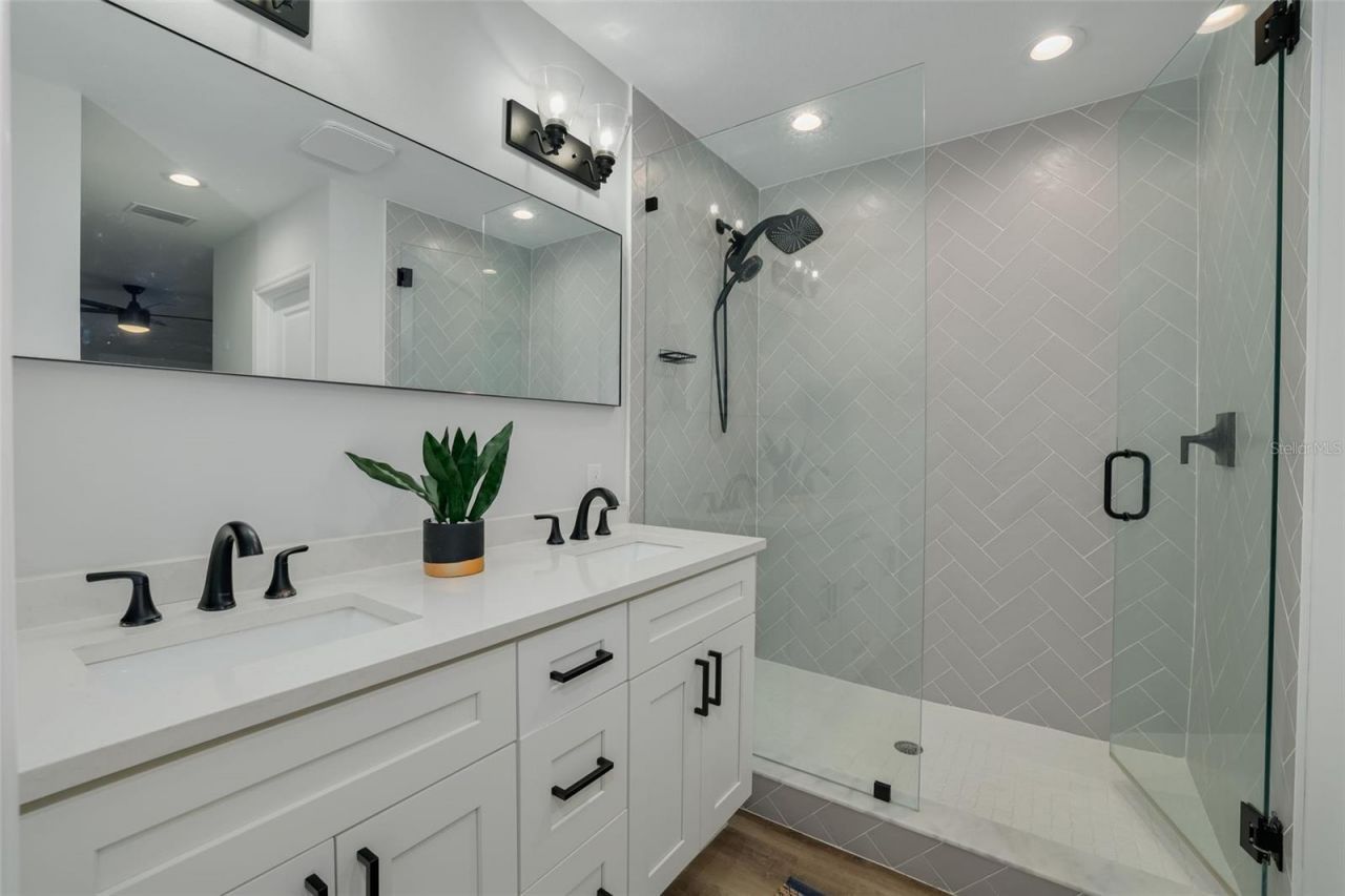 511 25th Avenue N, Saint Petersburg, FL 33704 Photo