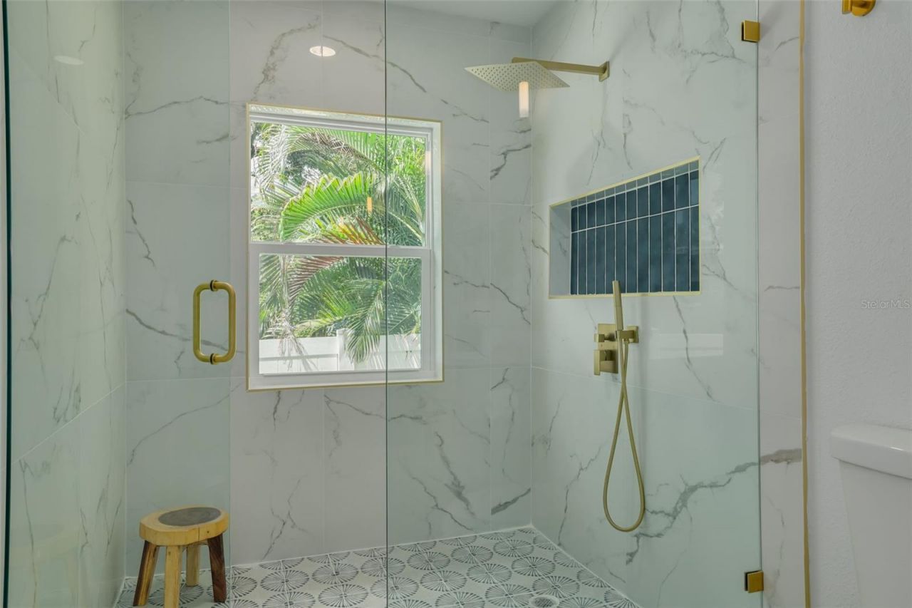 1426 15th Street N, Saint Petersburg, FL 33704 Photo