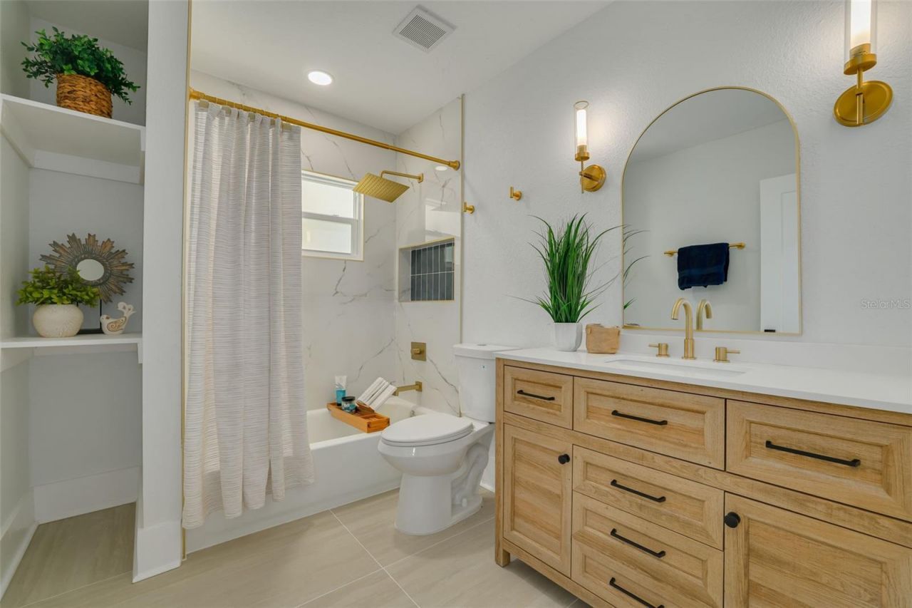 1426 15th Street N, Saint Petersburg, FL 33704 Photo