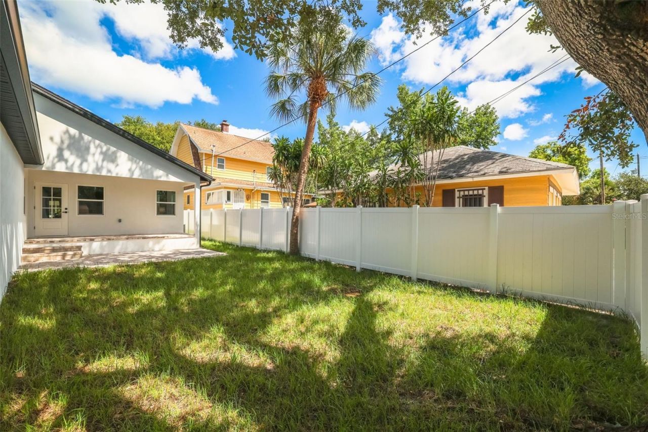 1426 15th Street N, Saint Petersburg, FL 33704 Photo