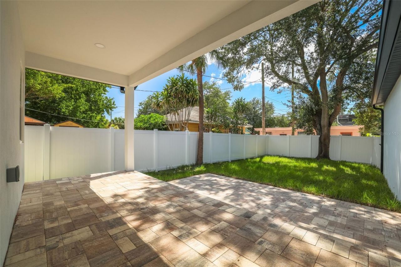 1426 15th Street N, Saint Petersburg, FL 33704 Photo