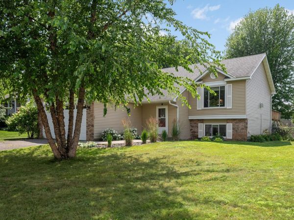 4089 Pennsylvania Avenue, Eagan, MN 55123