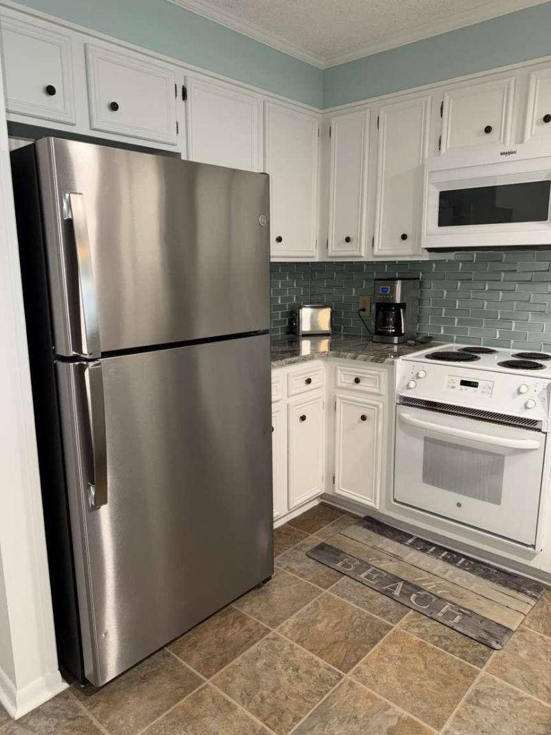 9570 Shore Dr. Photo 11