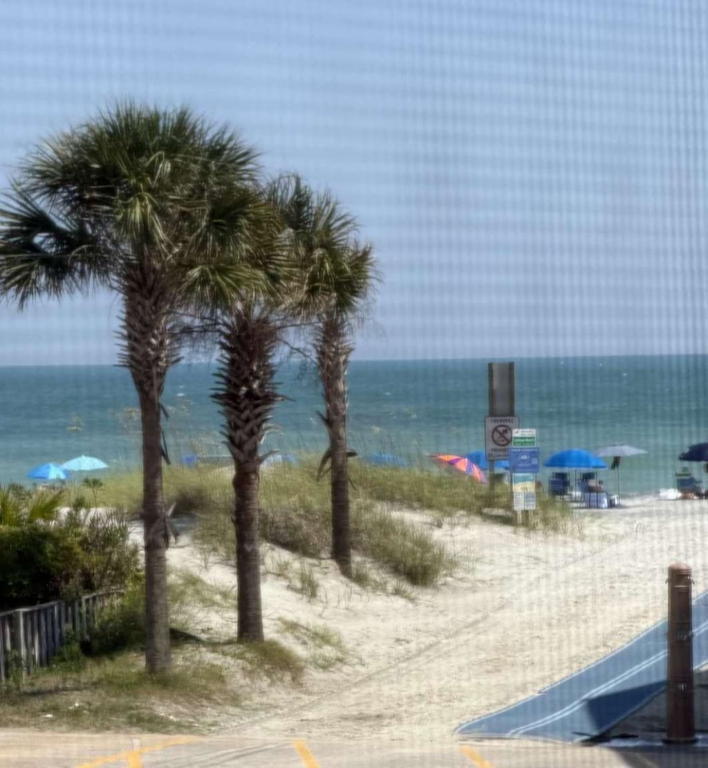9570 Shore Dr. Photo 34