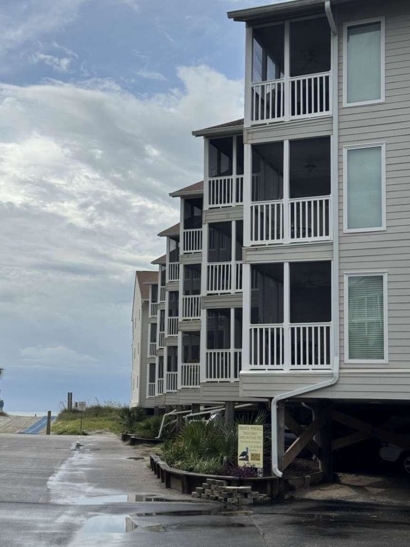 9570 Shore Dr. Photo 41