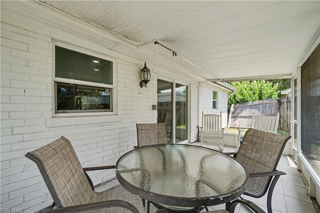 2398 Estey Ave, Naples, FL 34104 Photo