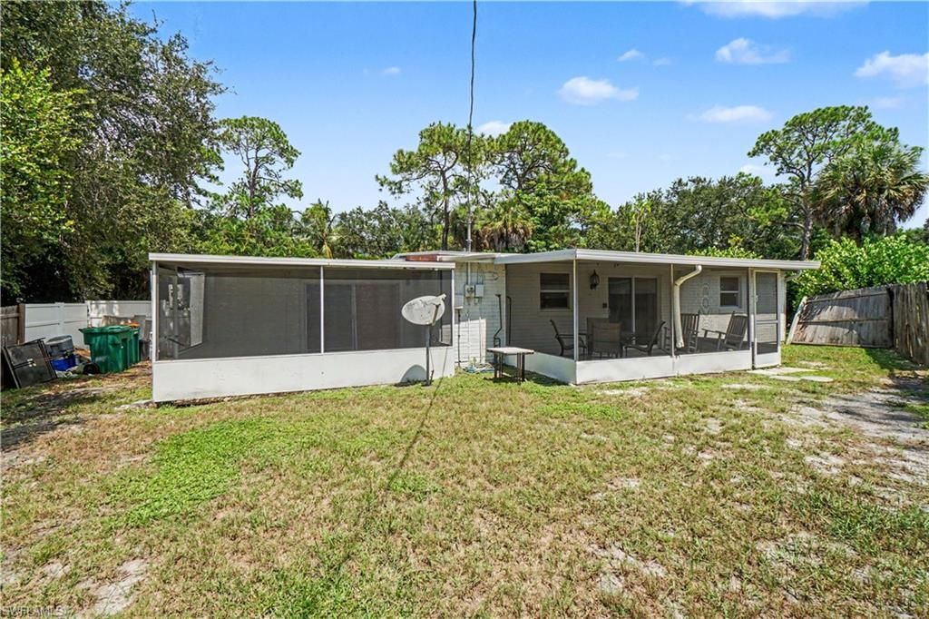2398 Estey Ave, Naples, FL 34104 Photo