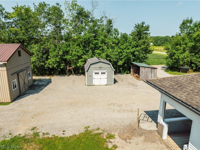 17881 Huntley Rd, Windsor, OH 44099 Photo 12