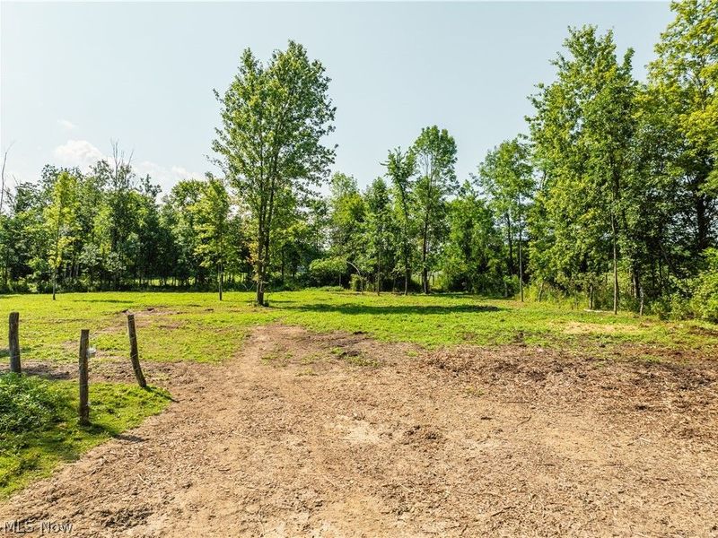 17881 Huntley Rd, Windsor, OH 44099 Photo 13