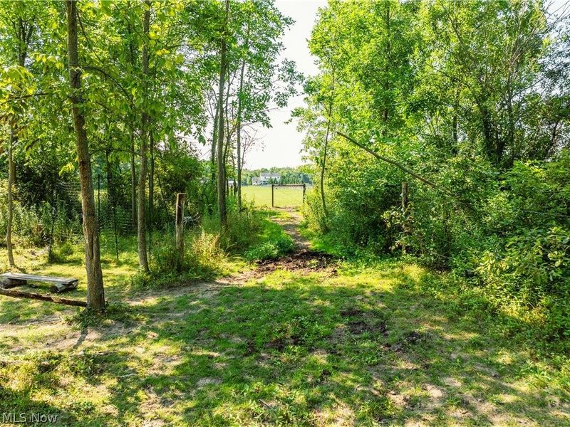 17881 Huntley Rd, Windsor, OH 44099 Photo 23