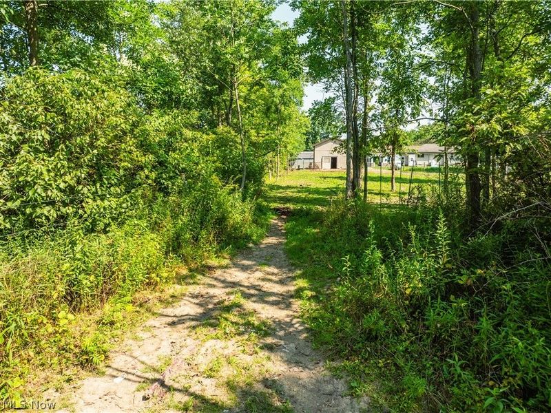 17881 Huntley Rd, Windsor, OH 44099 Photo 26