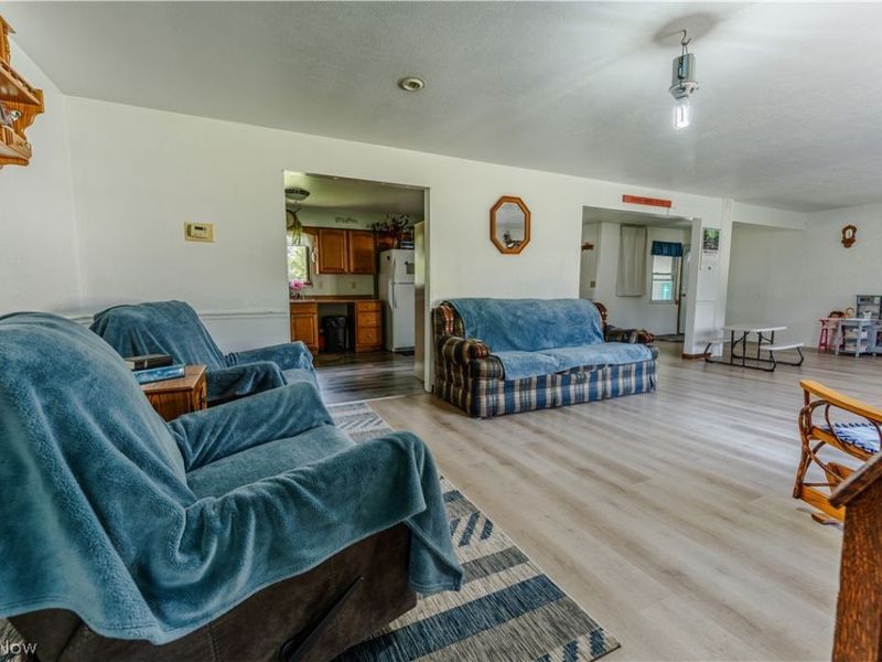 17881 Huntley Rd, Windsor, OH 44099 Photo 37