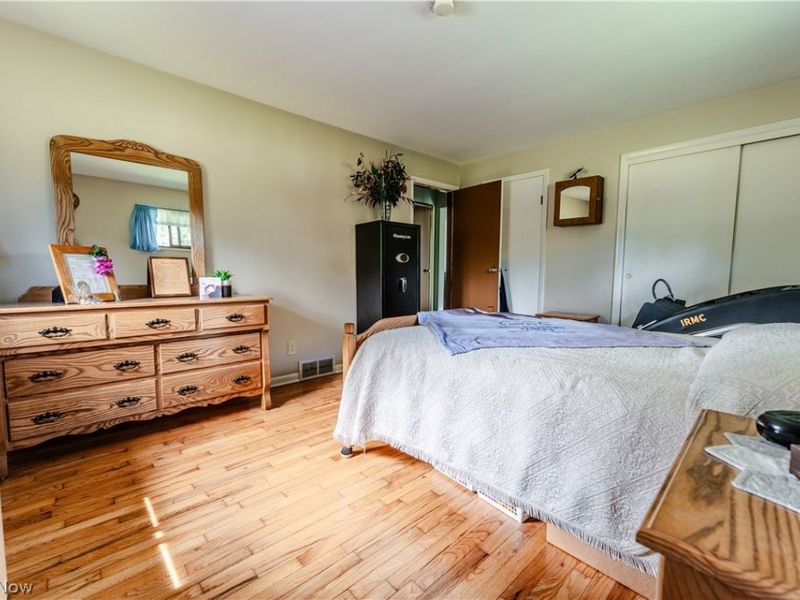 17881 Huntley Rd, Windsor, OH 44099 Photo 39