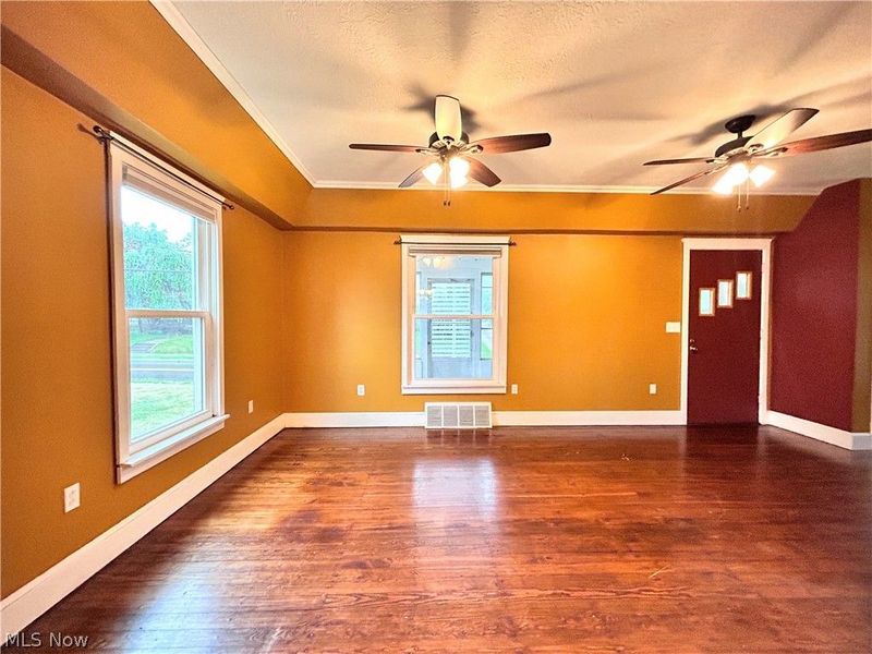 547 W Maple Street, North Canton, OH 44720 Photo 11