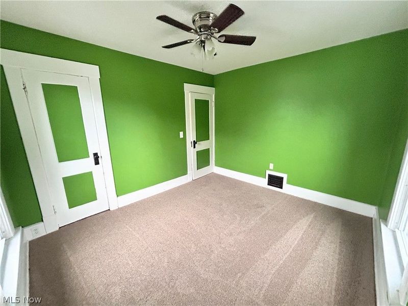 547 W Maple Street, North Canton, OH 44720 Photo 17