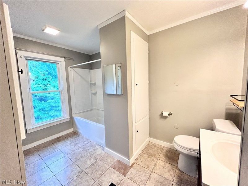 547 W Maple Street, North Canton, OH 44720 Photo 19