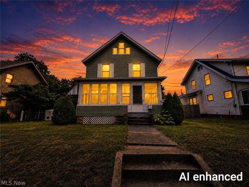 547 W Maple Street, North Canton, OH 44720 Photo 2