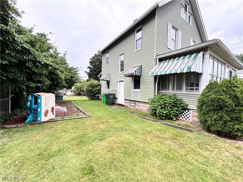 547 W Maple Street, North Canton, OH 44720 Photo 26