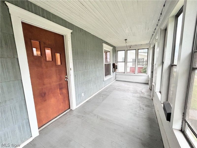 547 W Maple Street, North Canton, OH 44720 Photo 3