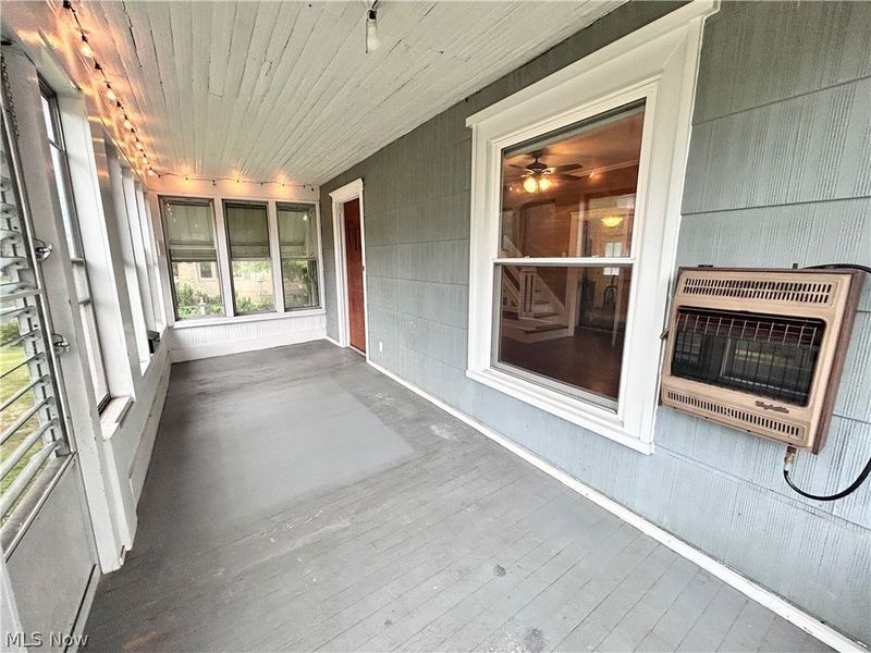 547 W Maple Street, North Canton, OH 44720 Photo 4