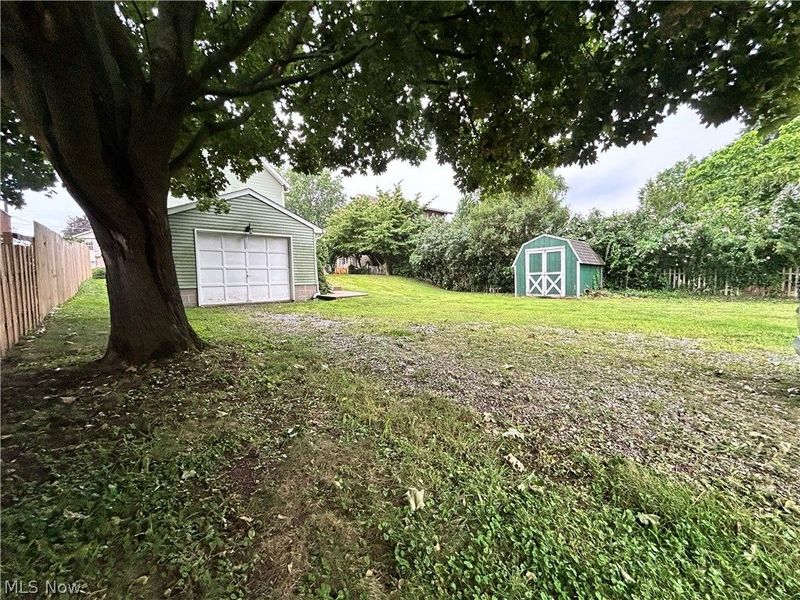 547 W Maple Street, North Canton, OH 44720 Photo 7