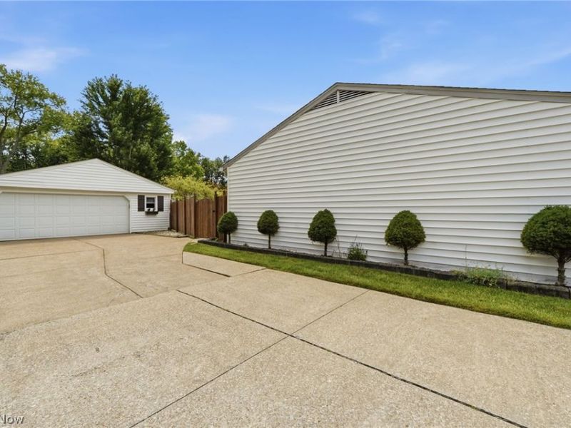 33909 Clark Drive, North Ridgeville, OH 44039 Photo 37