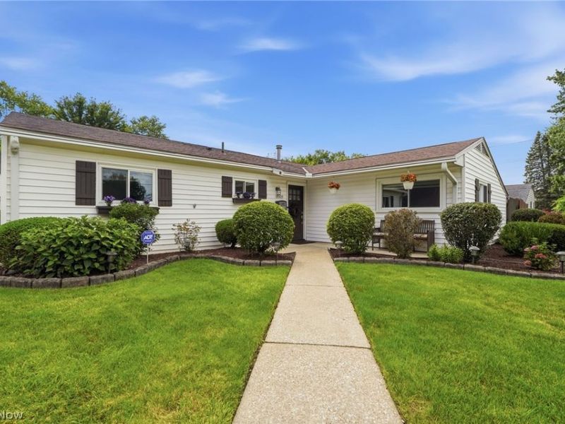 33909 Clark Drive, North Ridgeville, OH 44039 Photo 6
