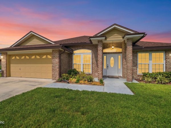 1230 SUMMIT OAKS Drive E, Jacksonville, FL 32221