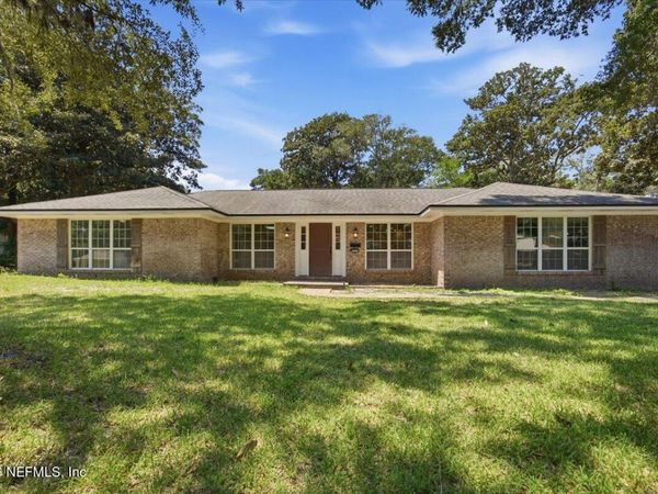 1656 PARK Terrace W, Atlantic Beach, FL 32233