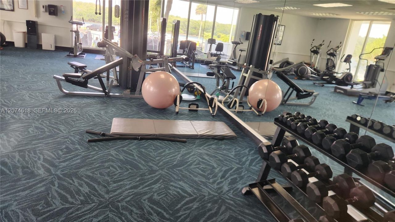 500 Bayview Dr , Unit 1725, Sunny Isles Beach, FL 33160 Photo