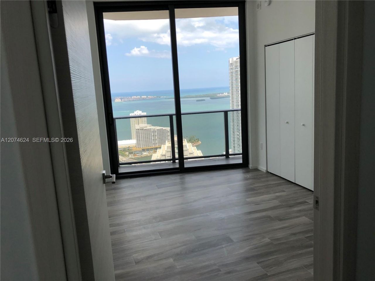 801 S Miami Ave , Unit 4905, Miami, FL 33130 Photo