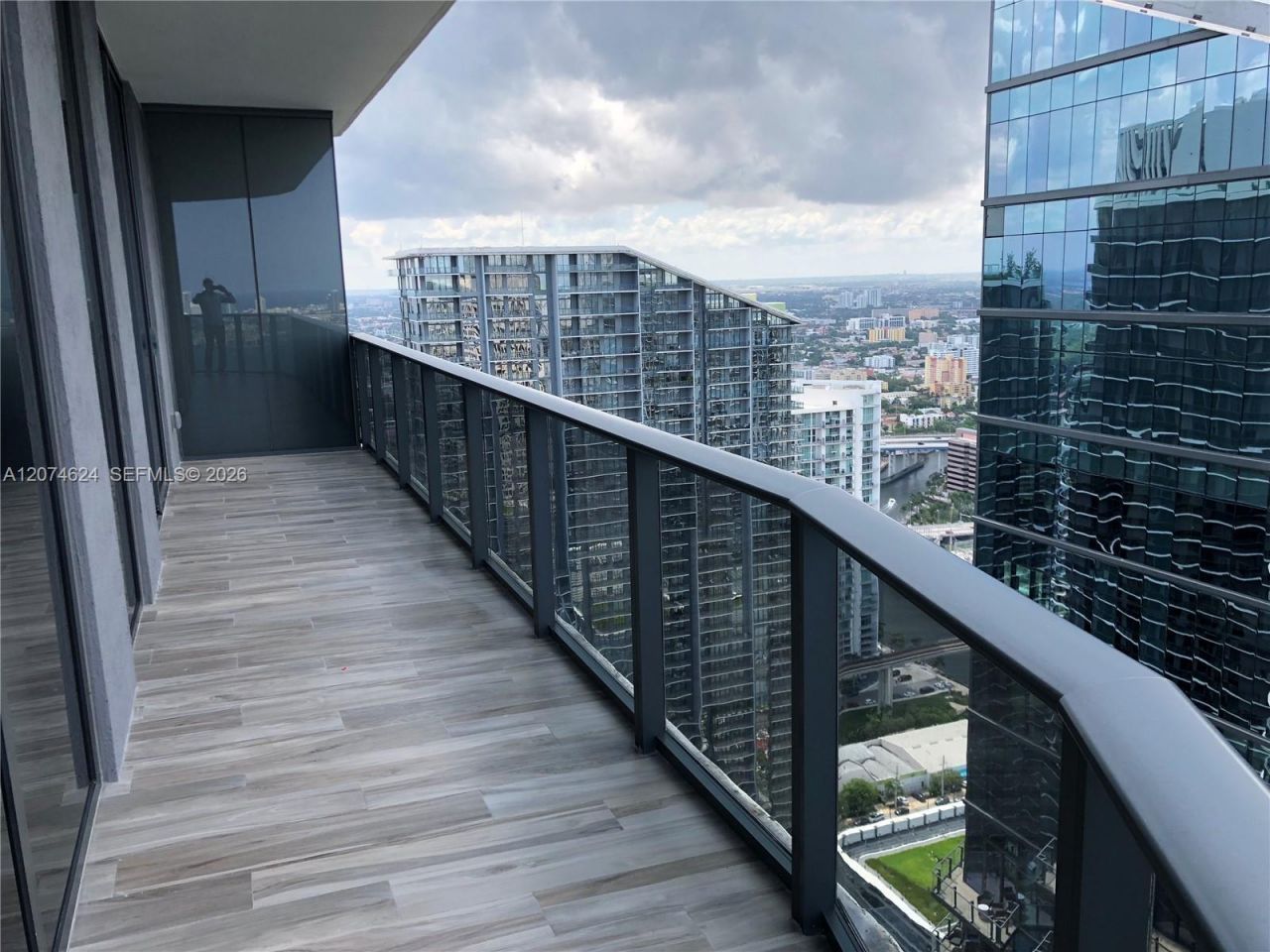 801 S Miami Ave , Unit 4905, Miami, FL 33130 Photo